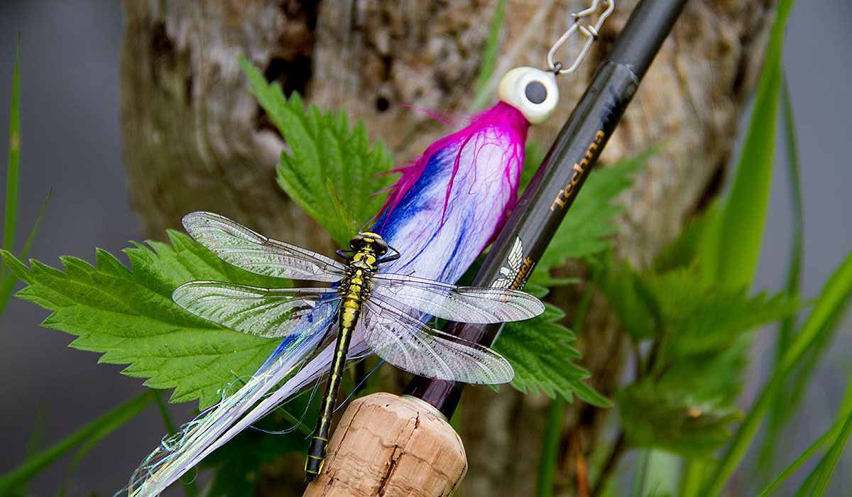 Upps - Dragonfly meets colored pike streamer