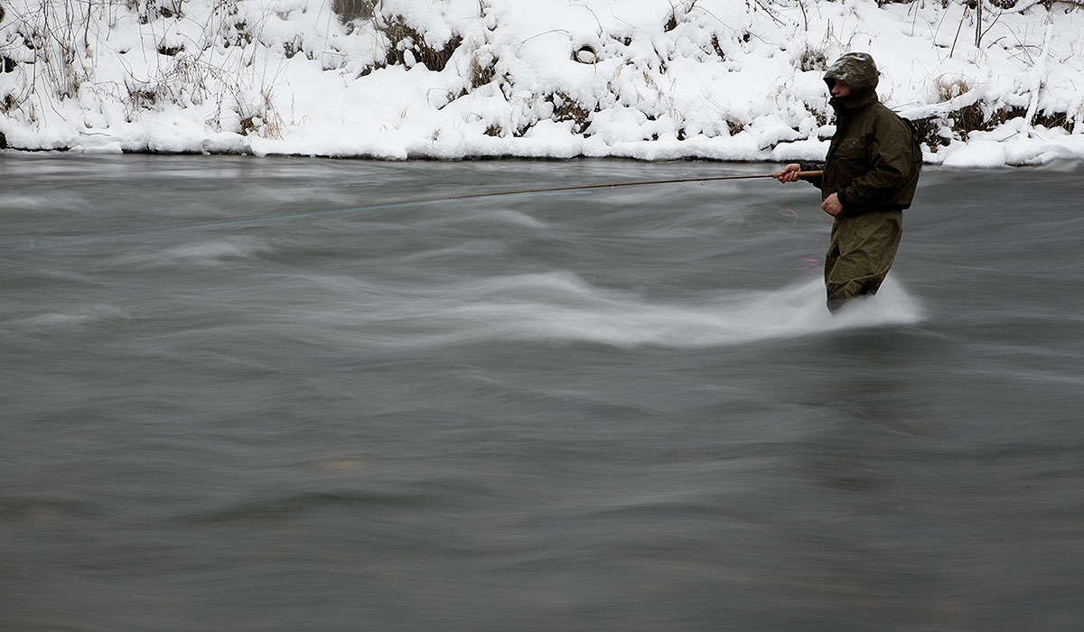 Doublehanded winter fishing